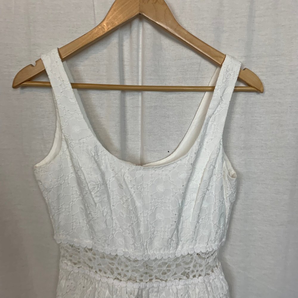 Lilly Pulitzer Women's Rosemarie Eyelet Scoop Neck Dress Sleeveless White Size 4 - Picture 3 of 7